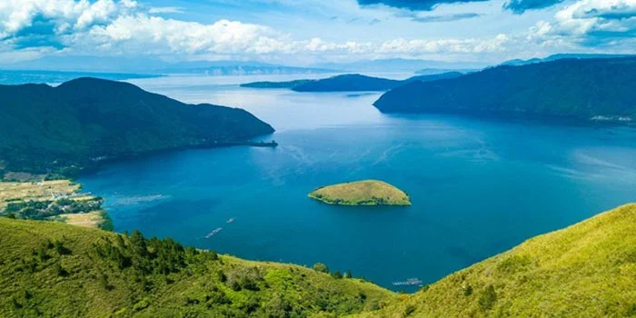 Keindahan Danau Toba – Danau Vulkanik Terbesar Di Dunia